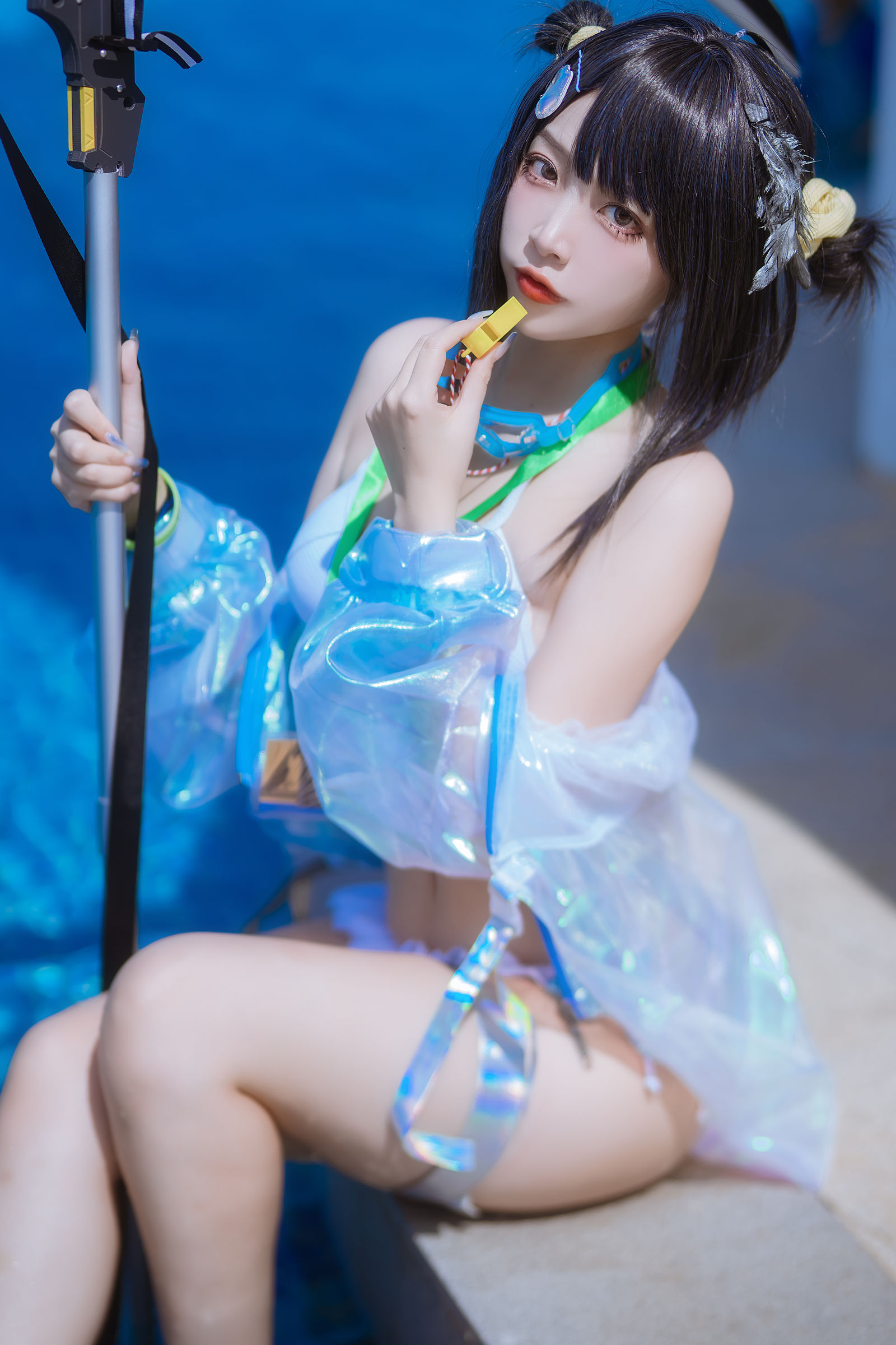 人气Coser二佐Nisa美女动漫博主性感Cosplay写真泰拉夏日纪事 方舟羽毛笔泳装|柠檬皮美女写真